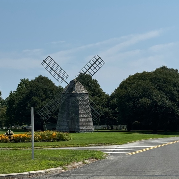 Meet your Posher, B - Picture 1 of 1